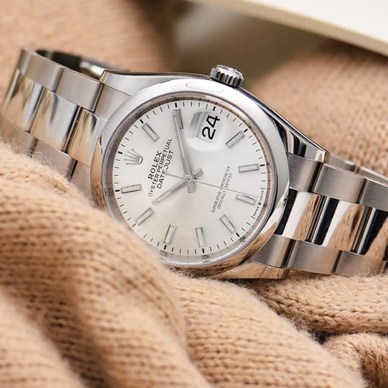 Womens watches collection cover